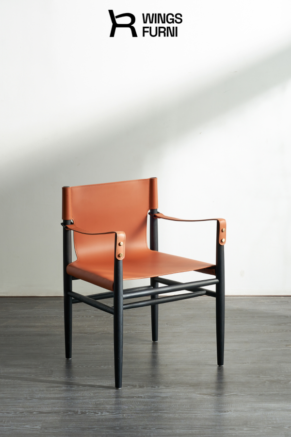 Saddle Chair – Ghế phòng khách sang trọng phong cách cổ điển