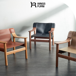 Bernard Lounge Chair – Ghế thư giãn gỗ sồi bọc da yên ngựa